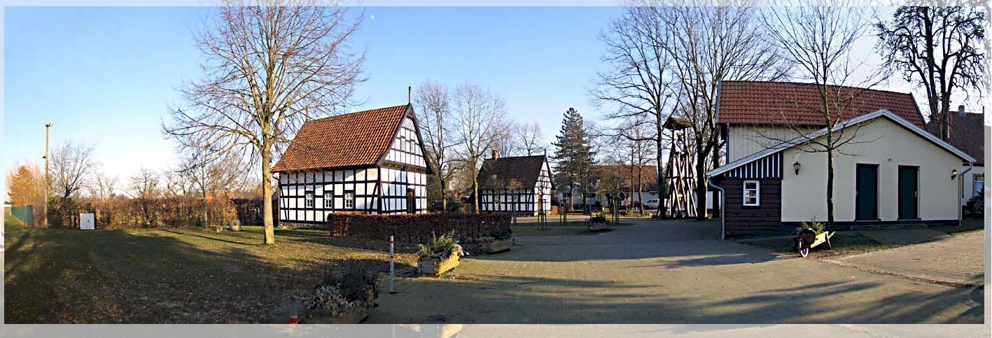 Der Dorfplatz